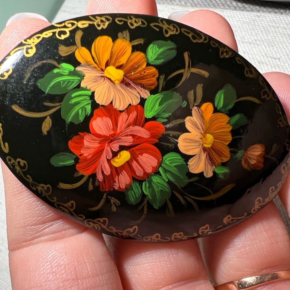 Vintage Russian hand-painted lacquer floral brooch pin